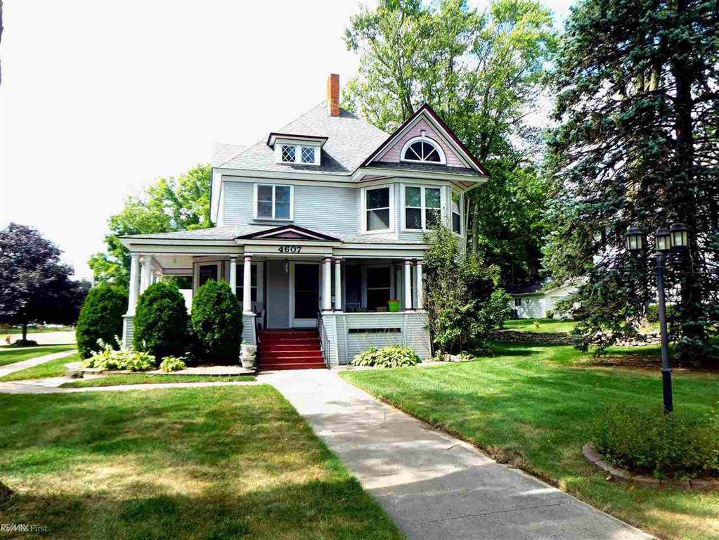 4607 Seeger - Photo 1