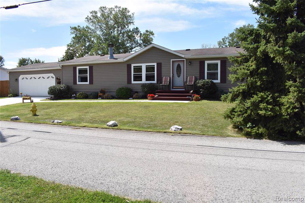 4763 Saint Clair Street - Photo 1