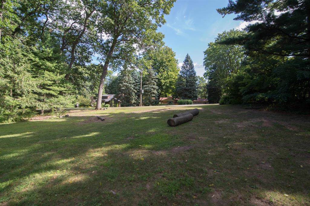 1042 Arlington Boulevard - Photo 1