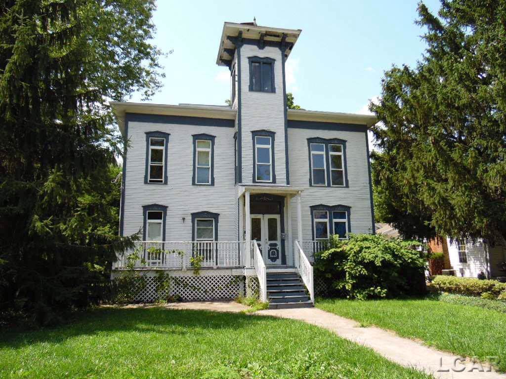 464 Main - Photo 1