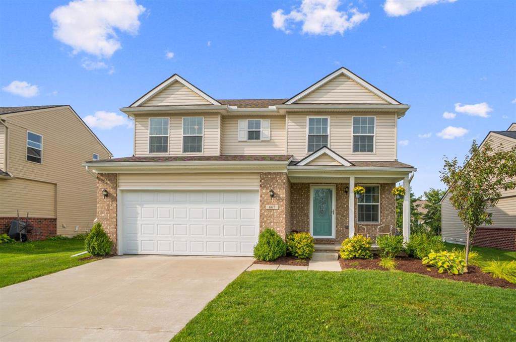 667 Honeysuckle Lane - Photo 1