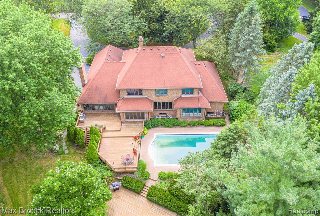 30 Cabot Pl - Photo 1