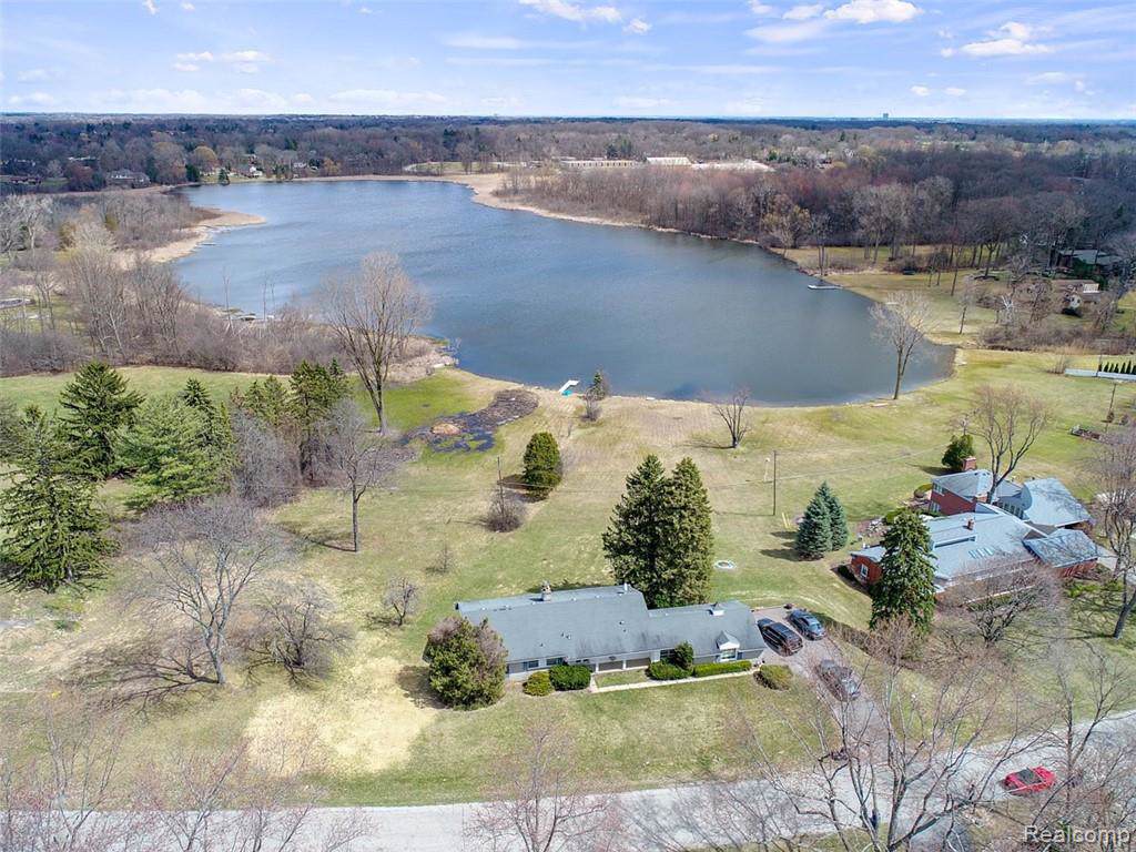 3345 Chickering Lane - Photo 1