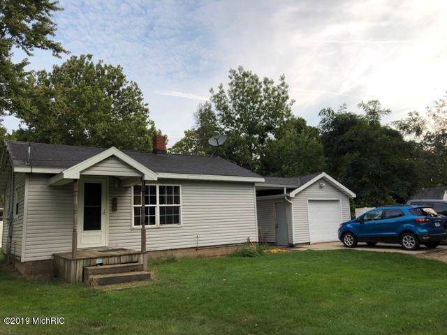 209 Adrian St - Photo 1