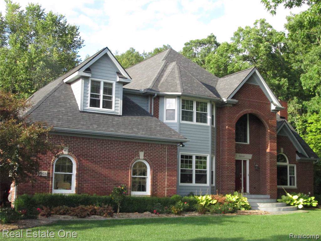 6975 Sunset Drive - Photo 1