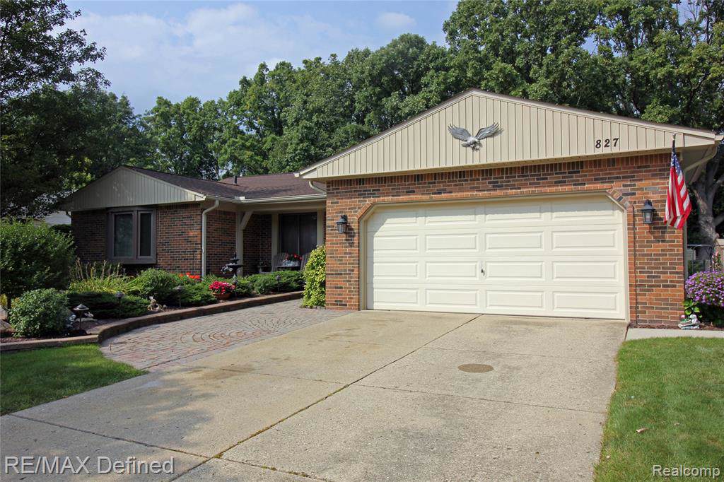 827 Thurber Drive - Photo 1