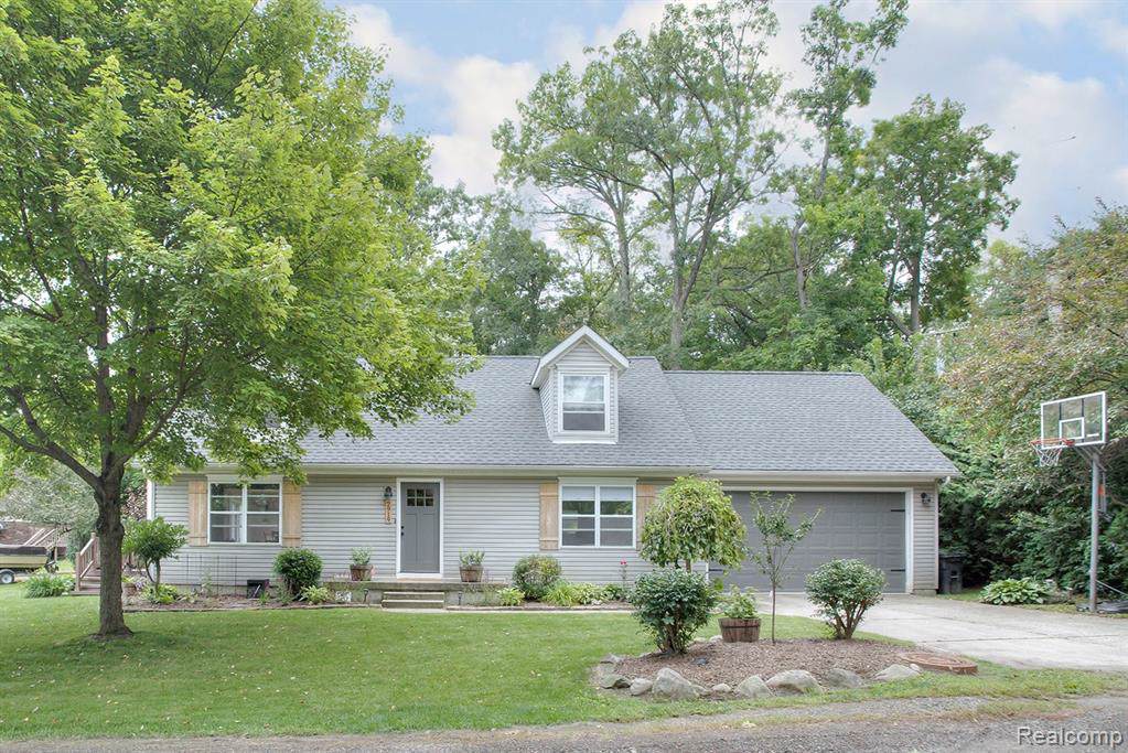 2919 Hampikian Drive - Photo 1