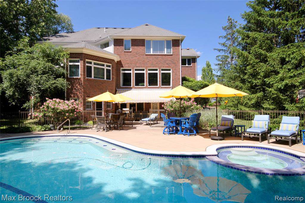 4463 Forestview Drive - Photo 1