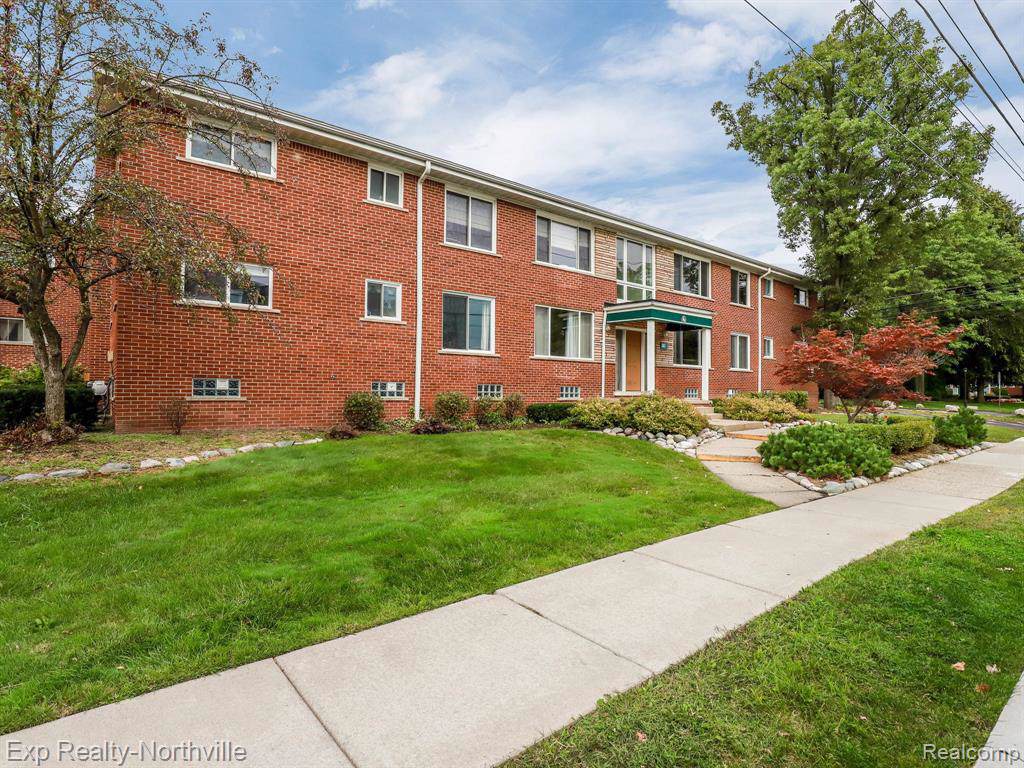 361 Eton Street - Photo 1
