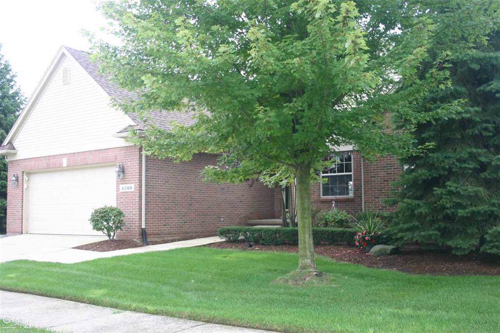 8365 Prestwick Lane - Photo 1