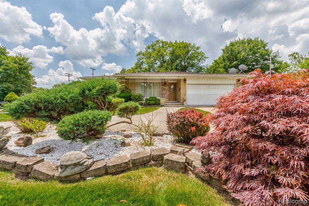 22209 Ann Arbor Trail - Photo 1