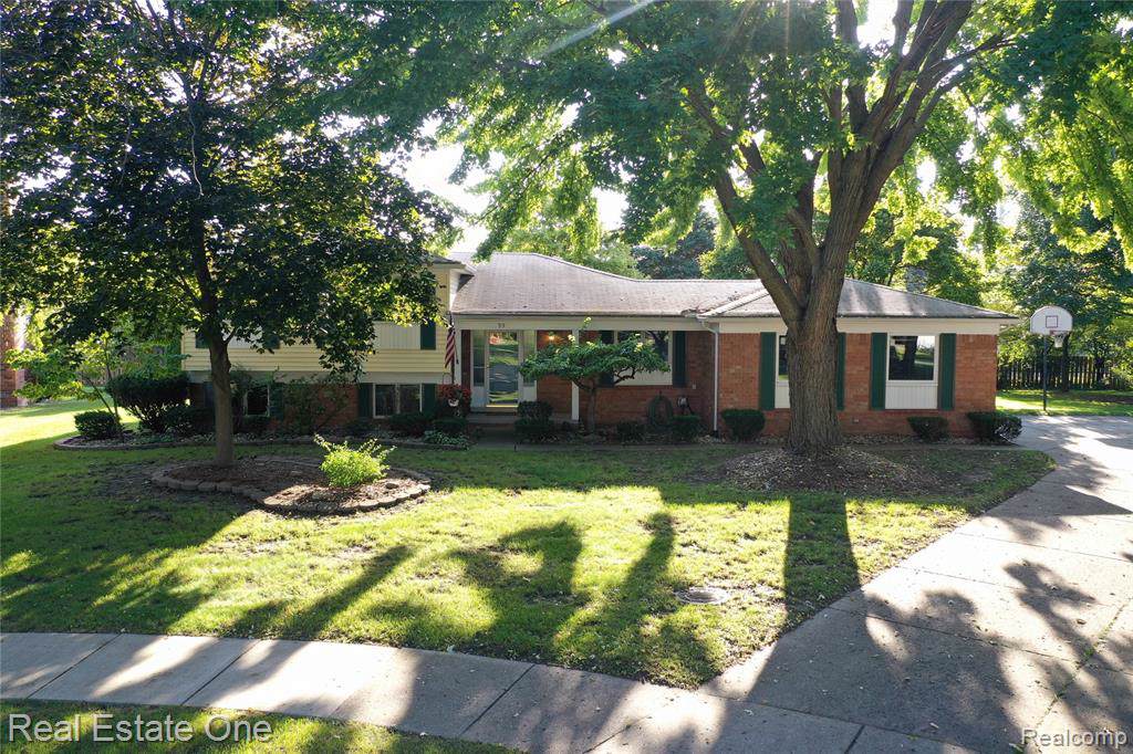 59 Aberdeen Drive - Photo 1