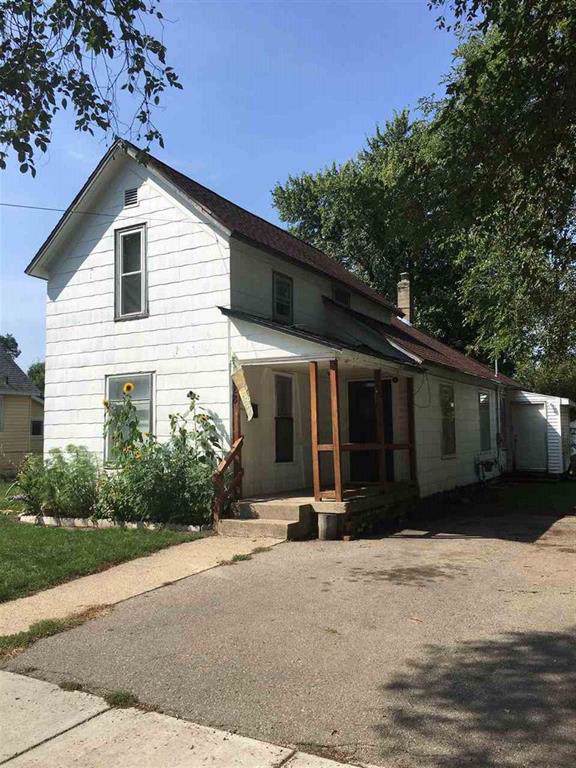 528 Garfield Ave - Photo 1