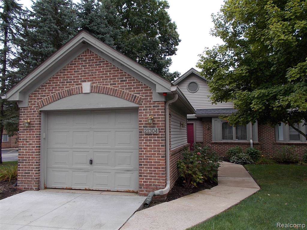 21304 Juniper Court - Photo 1