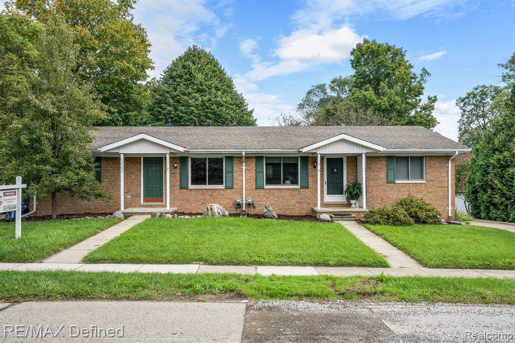 409 Bristol Street - Photo 1