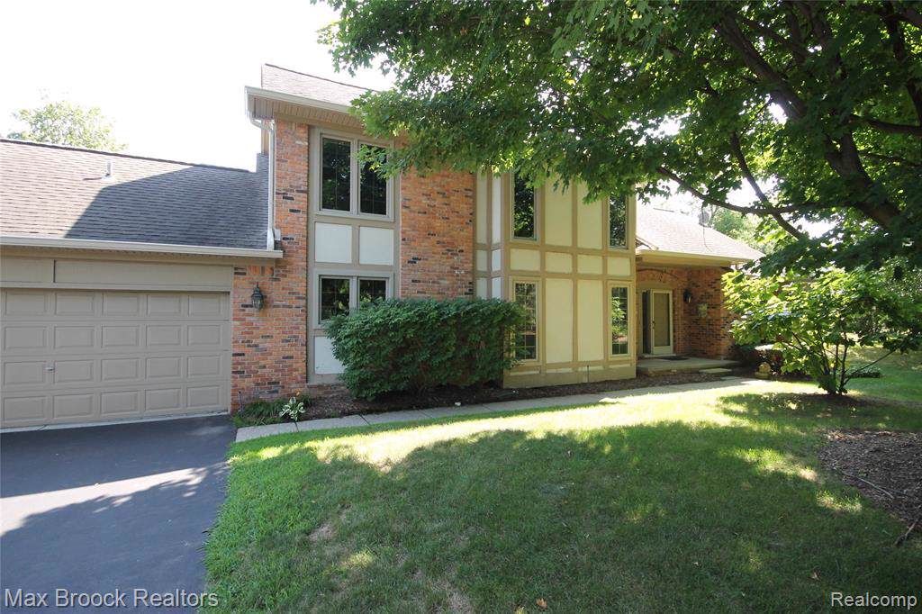 4034 Willoway Place Drive - Photo 1
