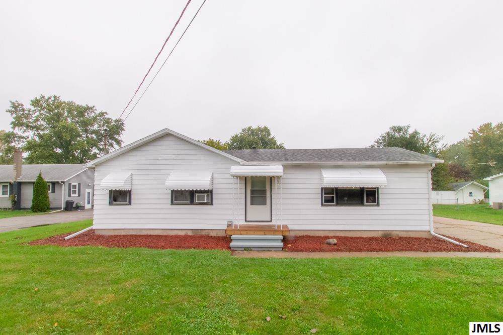 2012 Carlton Blvd - Photo 1