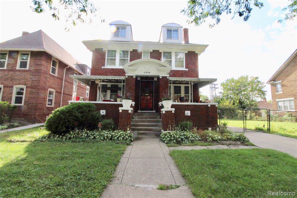 8415 La Salle Boulevard - Photo 1