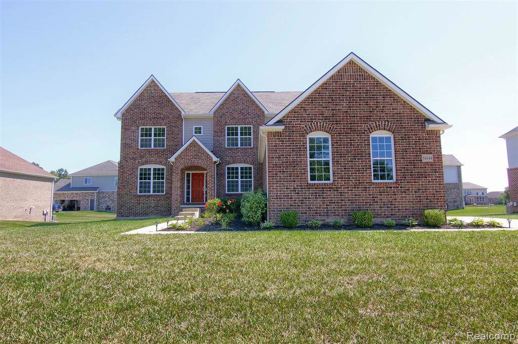54144 Mar Lake Drive - Photo 1