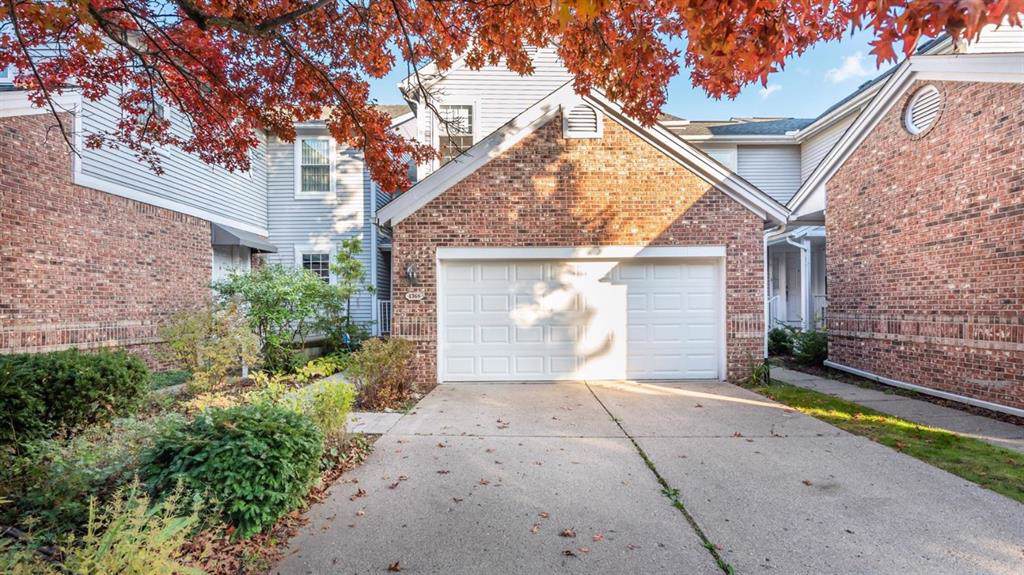 4368 Pine Ridge Court - Photo 1
