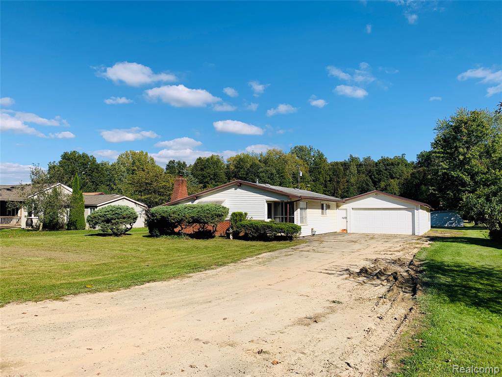 20001 Sherwood Road - Photo 1