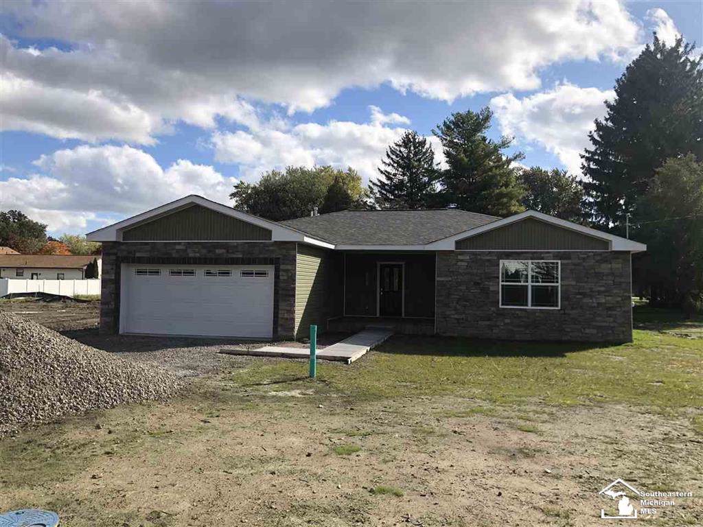 15598 Pine St - Photo 1
