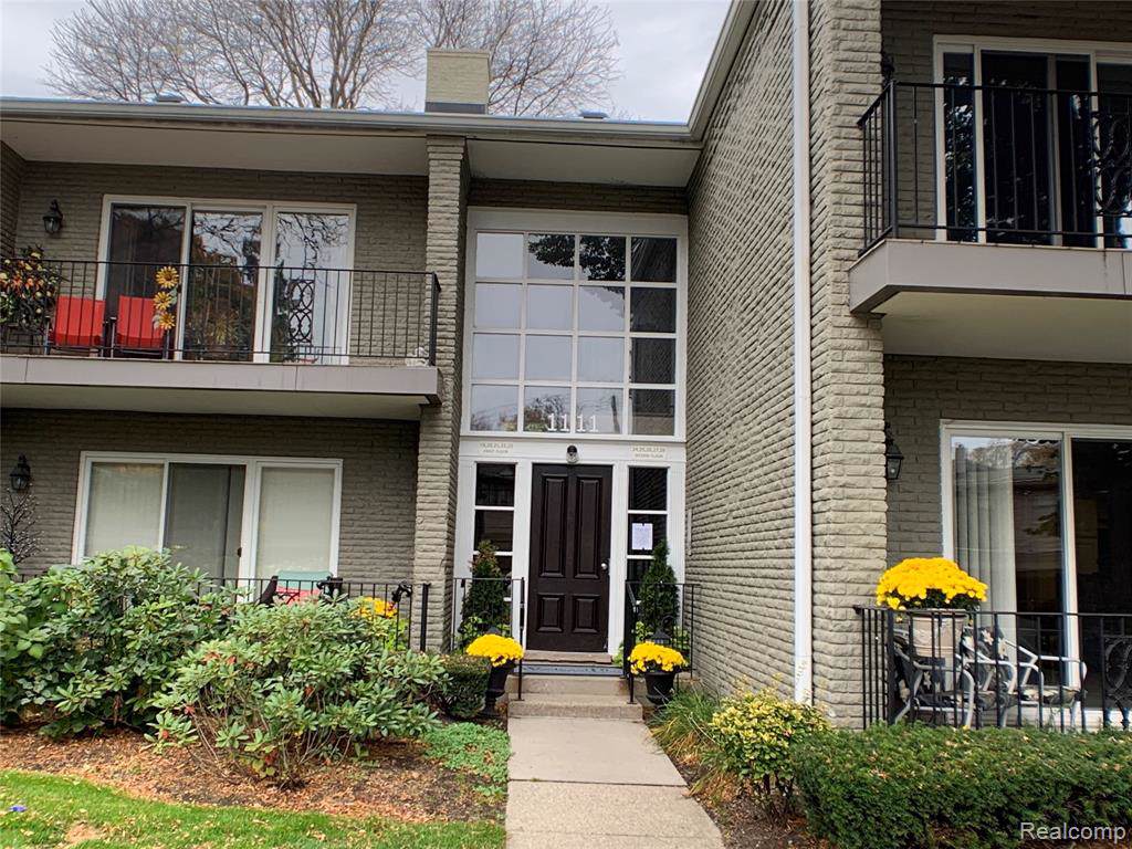 1111 Old Woodward Ave - Photo 1