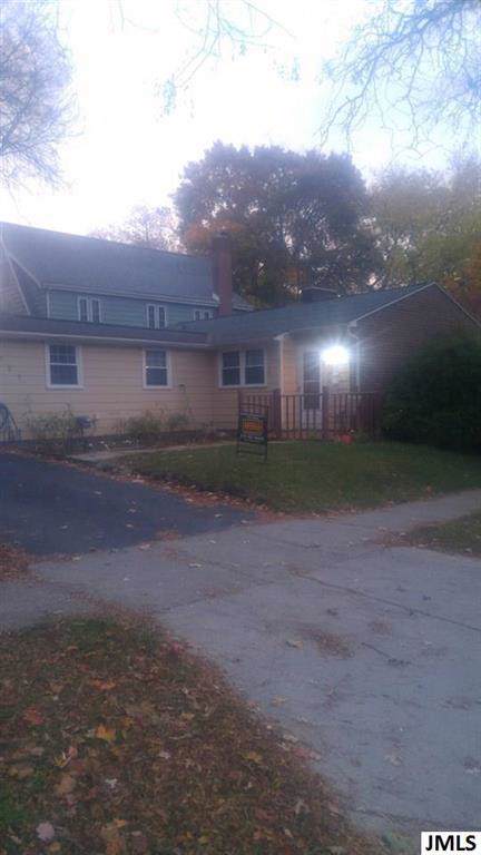 1927 West Ave - Photo 1