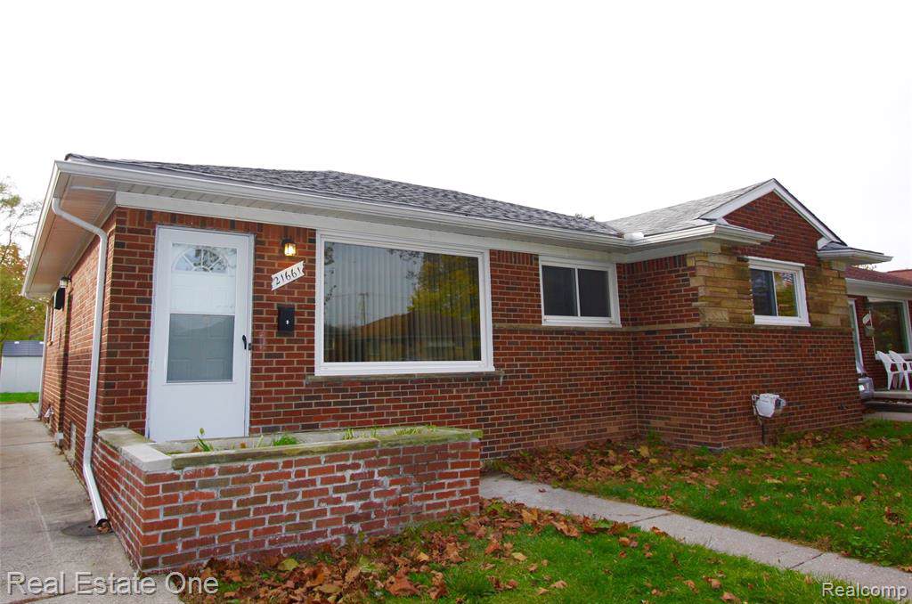 21661 Ridgedale Street - Photo 1
