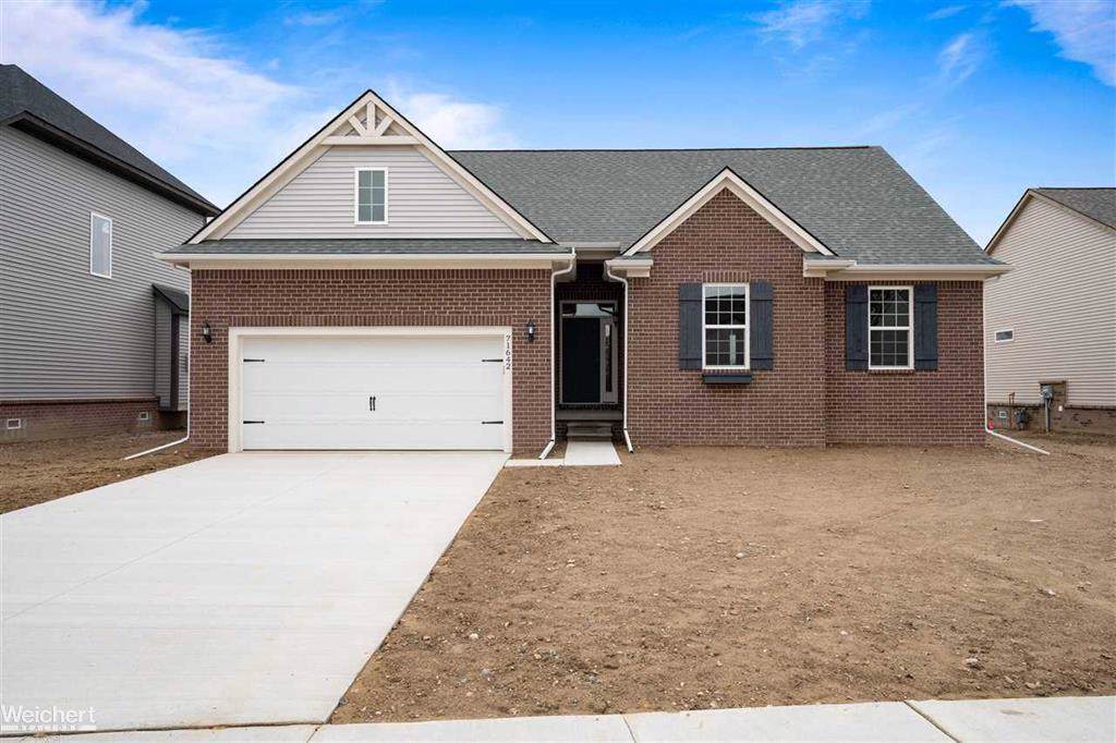 71632 Sarah Dr - Photo 1