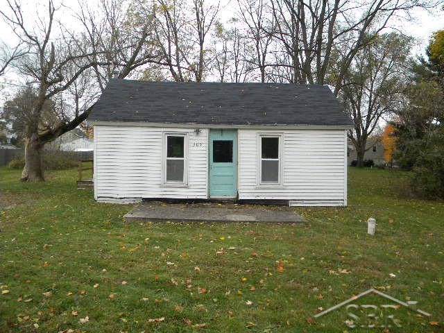 309 Grant - Photo 1