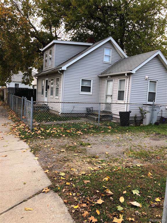20805 Chrysler Drive - Photo 1