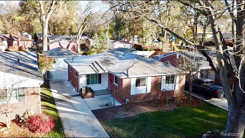 226 La Salle Avenue - Photo 1