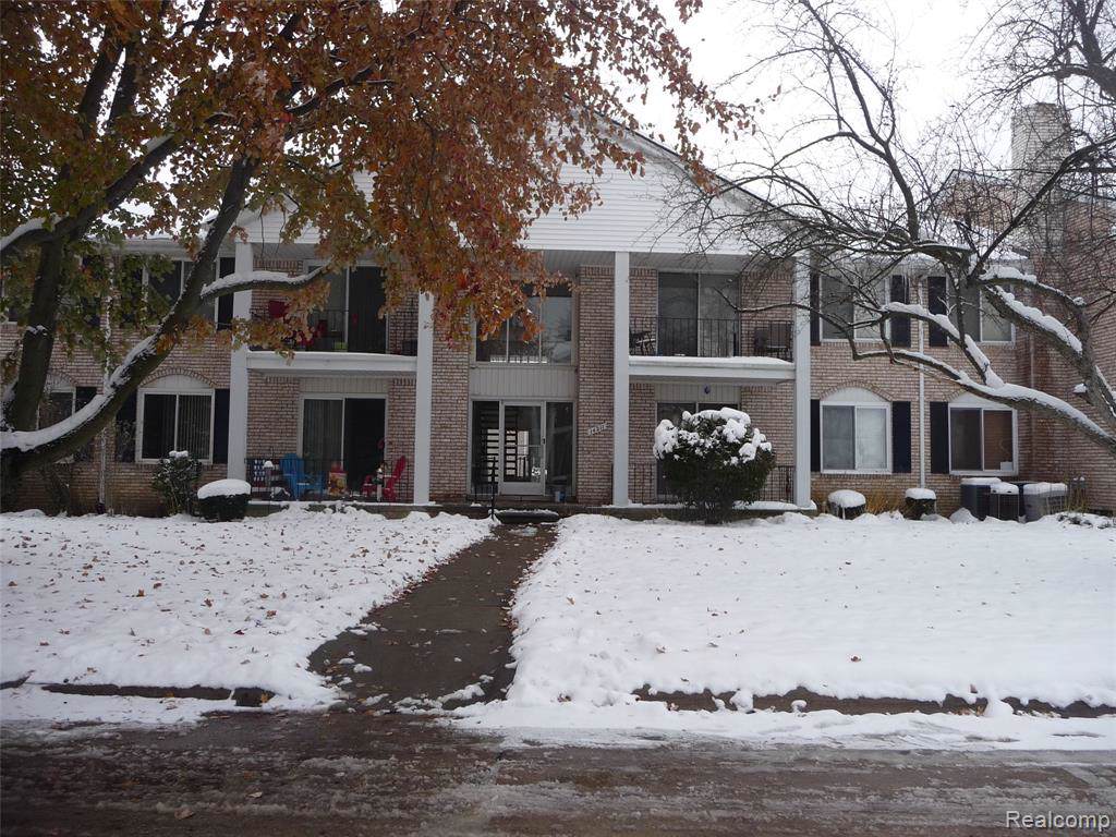 14211 Ivanhoe Drive - Photo 1