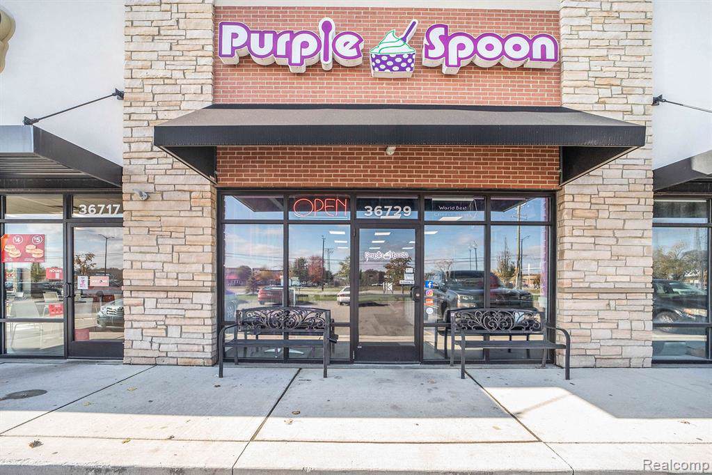 36729 Van Dyke - Photo 1