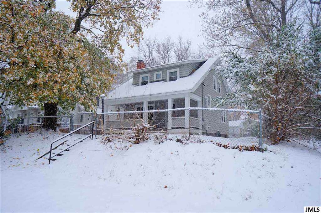 202 Palmer - Photo 1