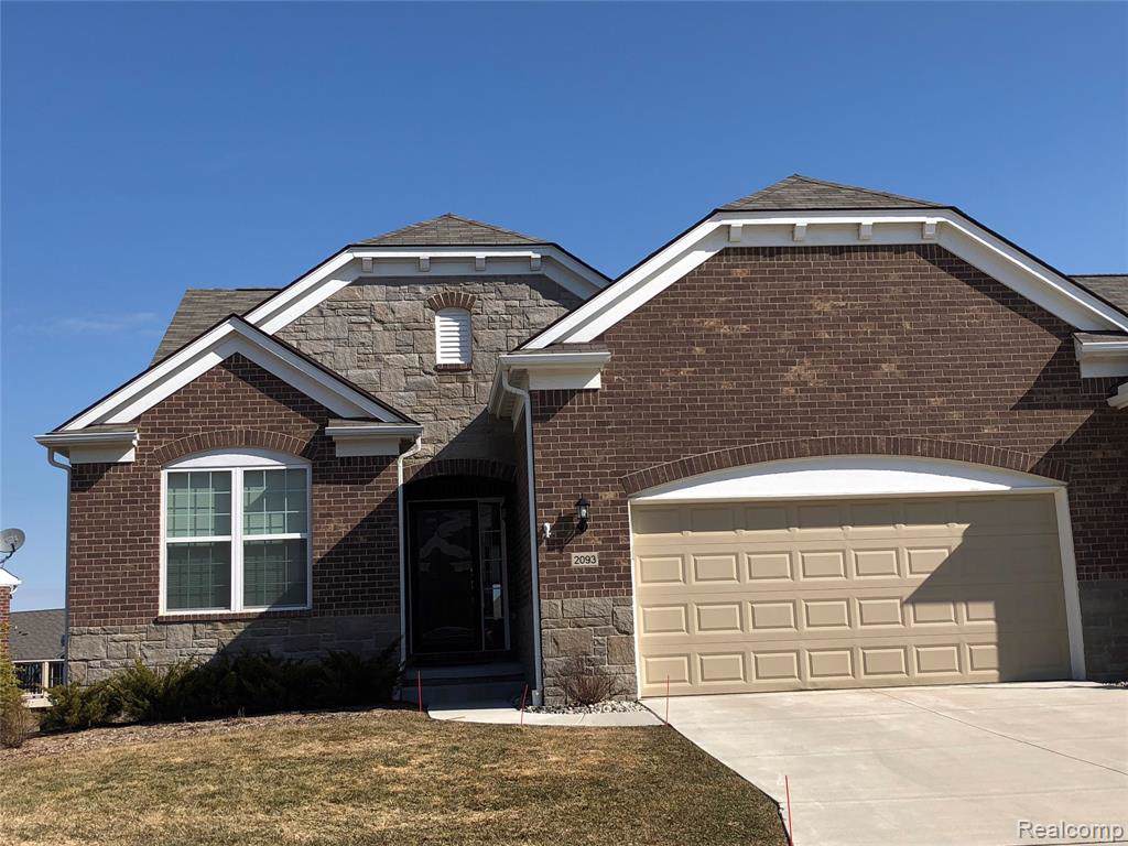 521 Holmdale Way - Photo 1