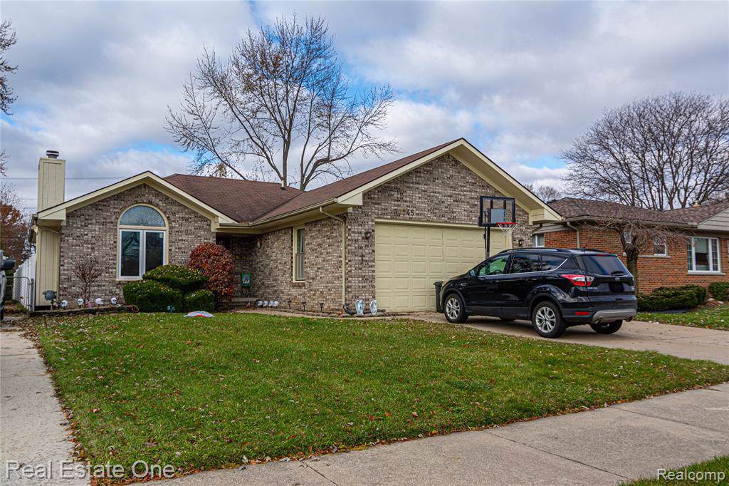 30045 Maplegrove Street - Photo 1 30045 Maplegrove Street - Photo 1