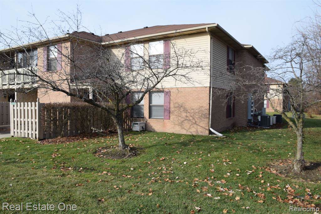 61224 Greenwood Drive - Photo 1