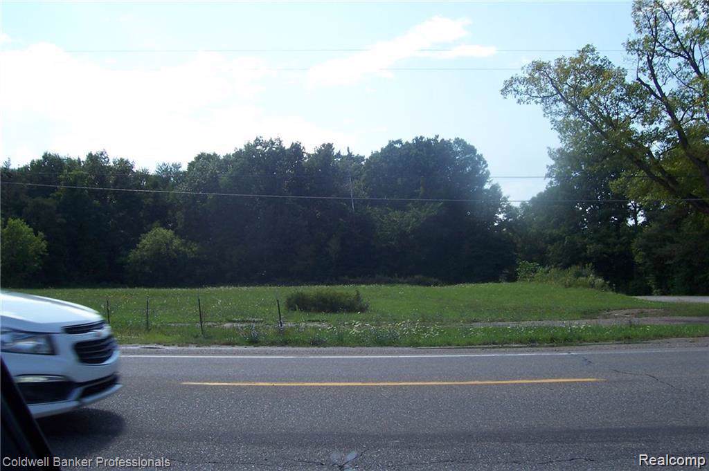 2991 Lapeer Road - Photo 1