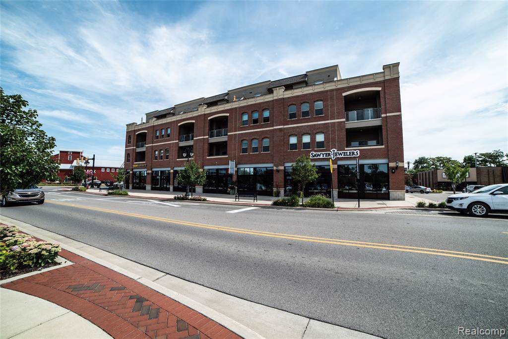 134 Leroy Street - Photo 1