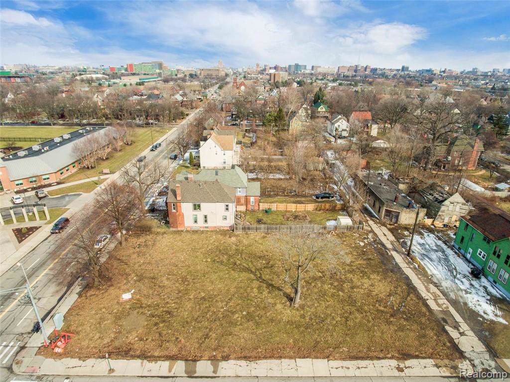 1789 Warren Avenue - Photo 1
