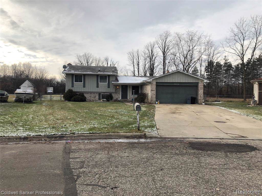 5376 Plymouth Avenue - Photo 1