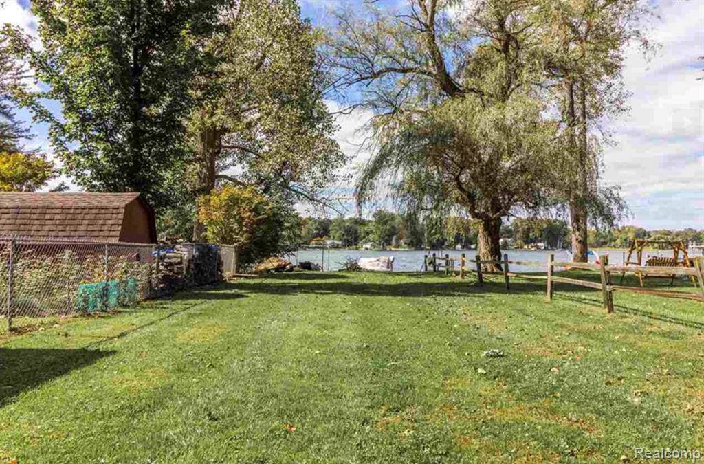 0 Lakeshore Dr - Photo 1