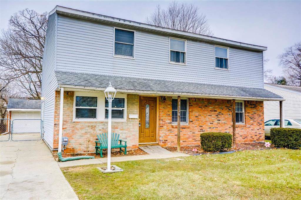 1514 Walton Street - Photo 1