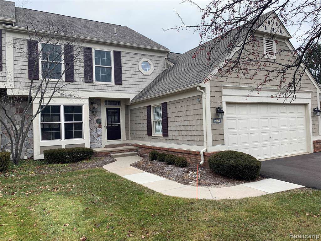 2562 Essex Lane - Photo 1