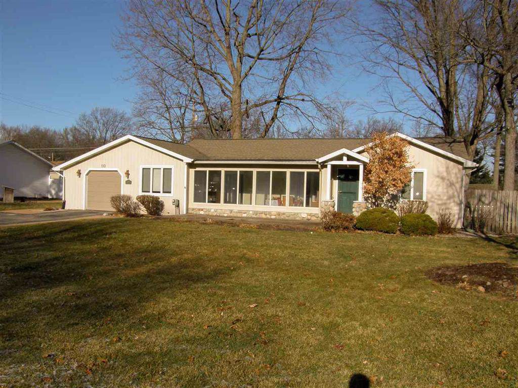 110 Sunview Drive - Photo 1