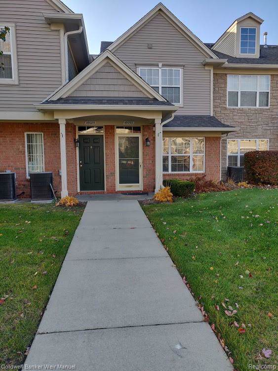 49093 Woods Dr - Photo 1