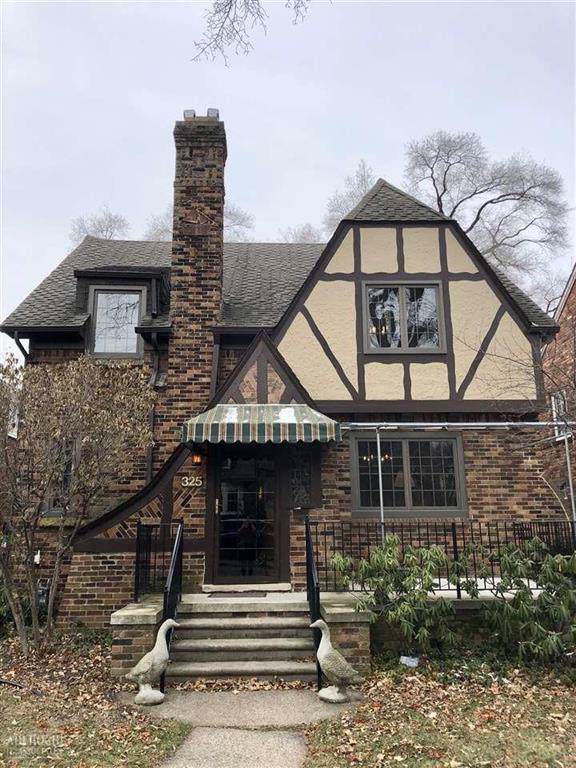 325 Mcmillan - Photo 1