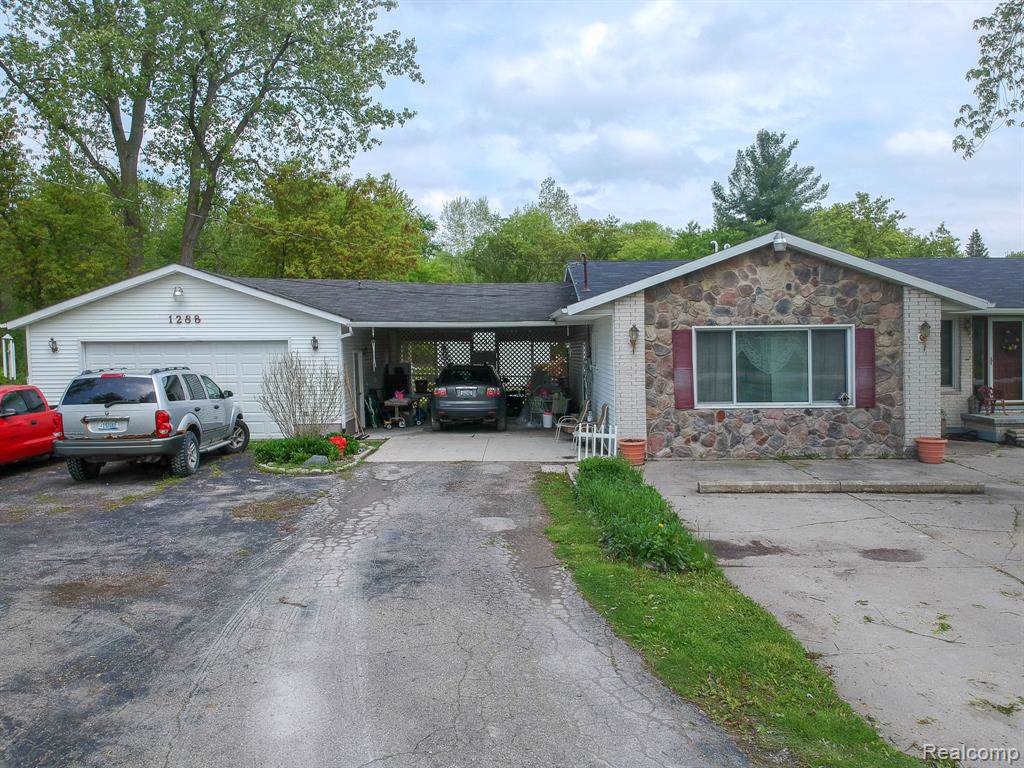 1288 40TH Street - Photo 1